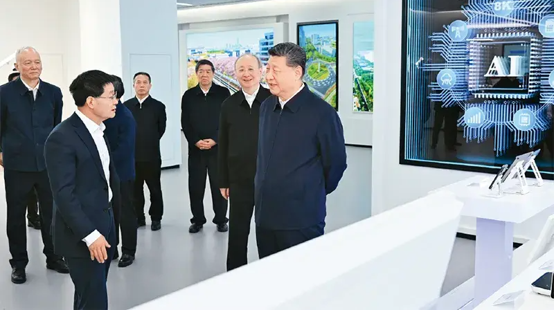 习近平:前瞻布局和发展未来产业