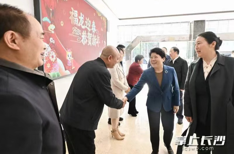 吴桂英：聚众智建诤言献良策 为推动高质量发展凝聚共识汇聚力量