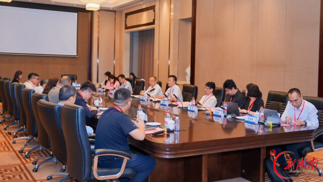 第13届海归论坛海外侨社团代表座谈会举行