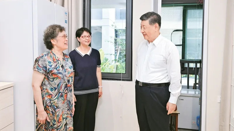 习近平：加强普惠性、基础性、兜底性民生建设