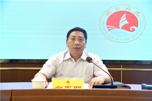 向恩明出席“坚持宗教中国化”宗教界代表人士专题培训班开班式并作专题讲座2.png 向恩明出席“坚持宗教中国化”宗教界代表人士专题培训班开班式并作专题讲座2.png