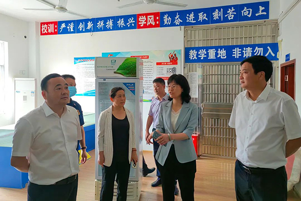 邱虹赴云溪区调研督导居民自建房安全隐患排查整治等工作1.jpg