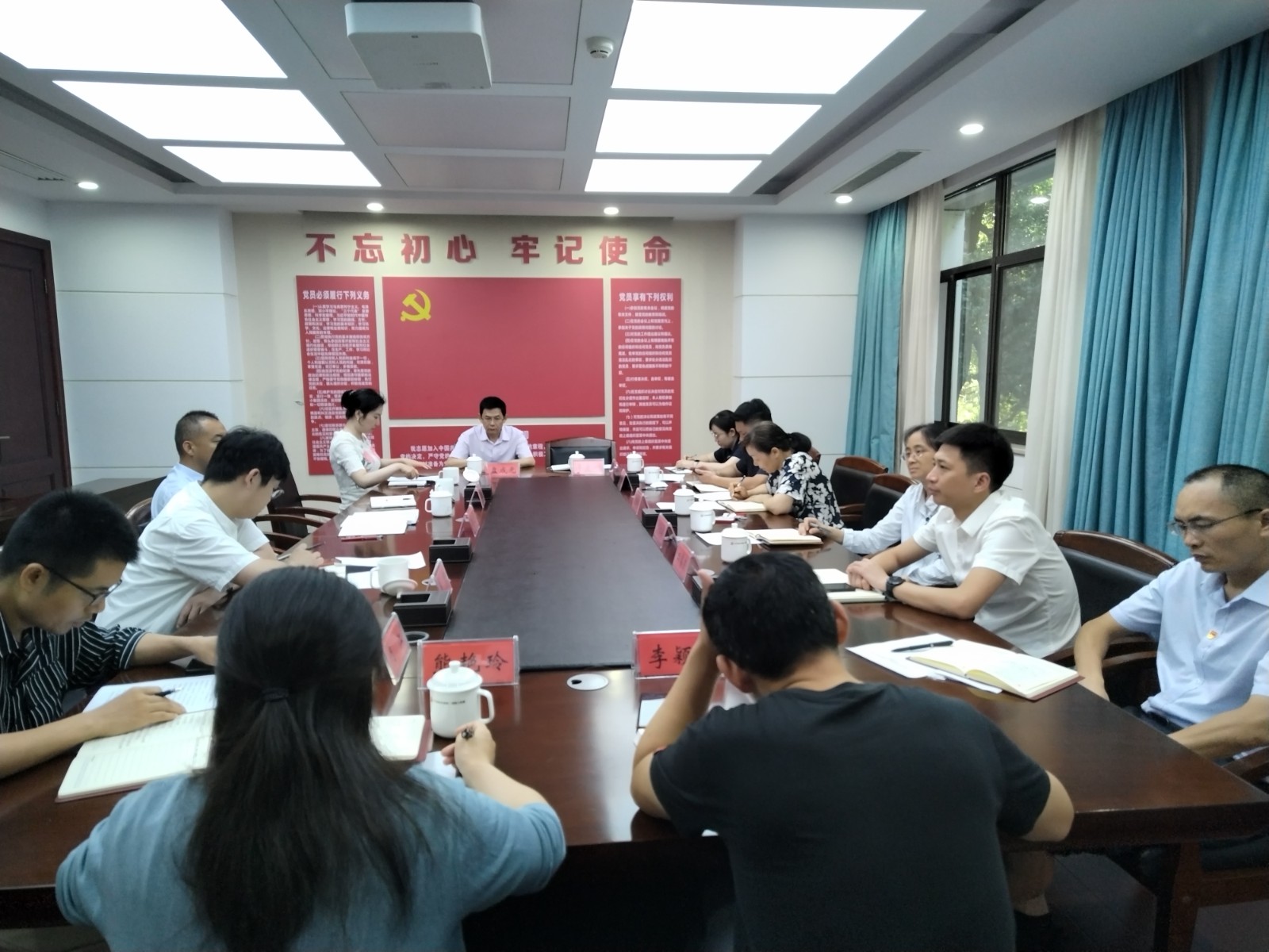 干、港、机联组1.jpg