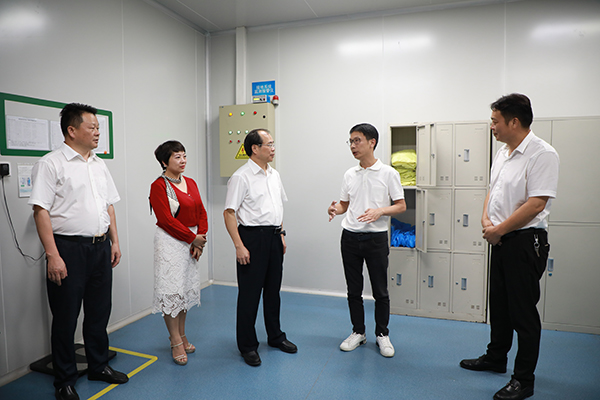 谭小平到浏阳调研联点重点企业.jpg
