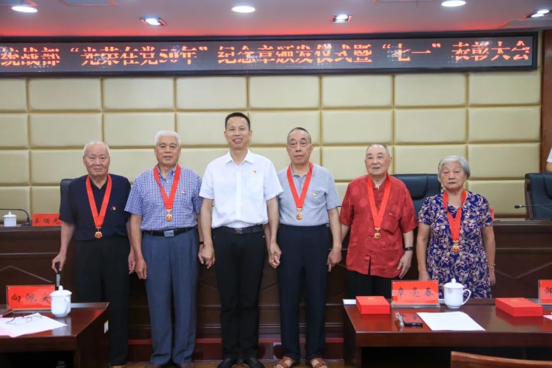 图片3.jpg 图片3.jpg