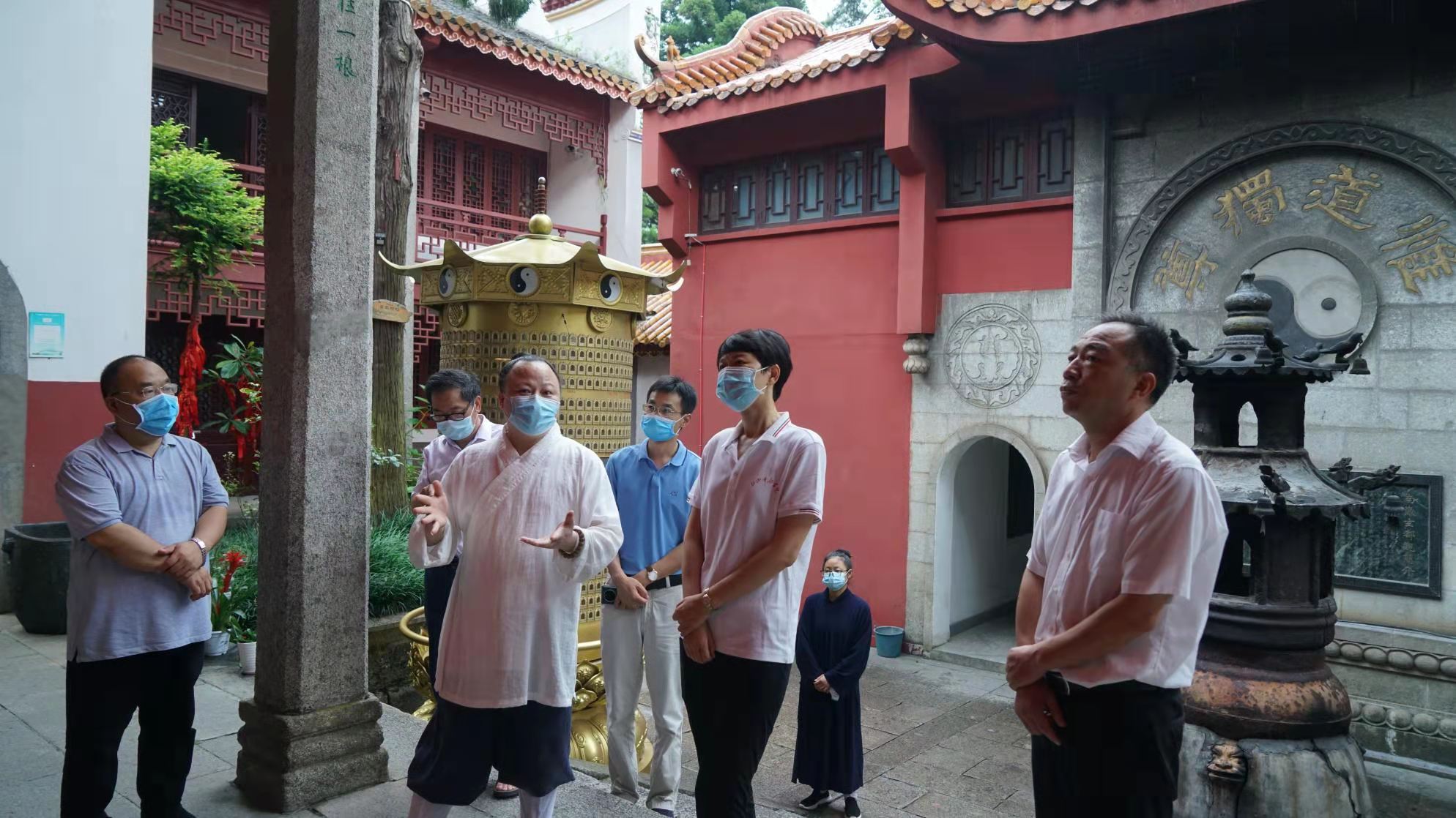 罗琼深入南岳调研宗教活动场所疫情防控工作1.jpg